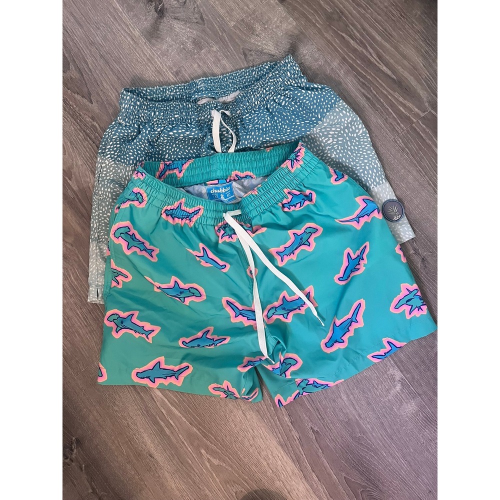 Chubbies Mens Swim Trunks Bundle Size Small 5.5 Inseam Shark Speckle 2 Pairs